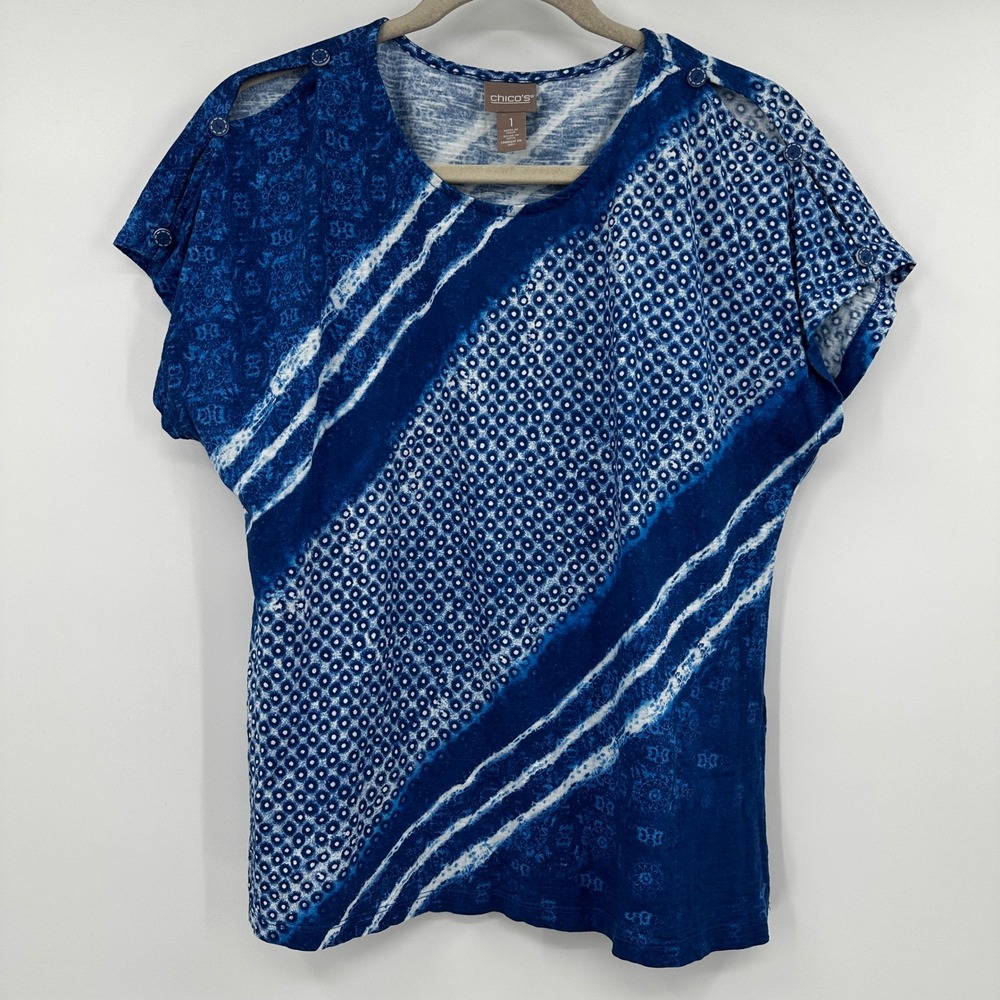 Chicos Blue White Mixed Print Cold Shoulder Button Top Cotton Slub Size 1 Medium